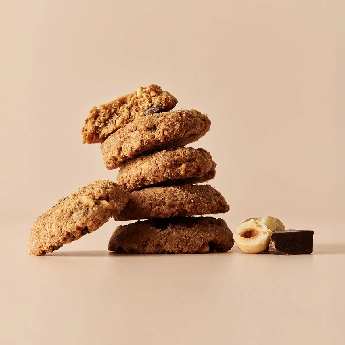Rhythm 108 Hazelnut Chocolate Chip småkager 8x135g glutenfri